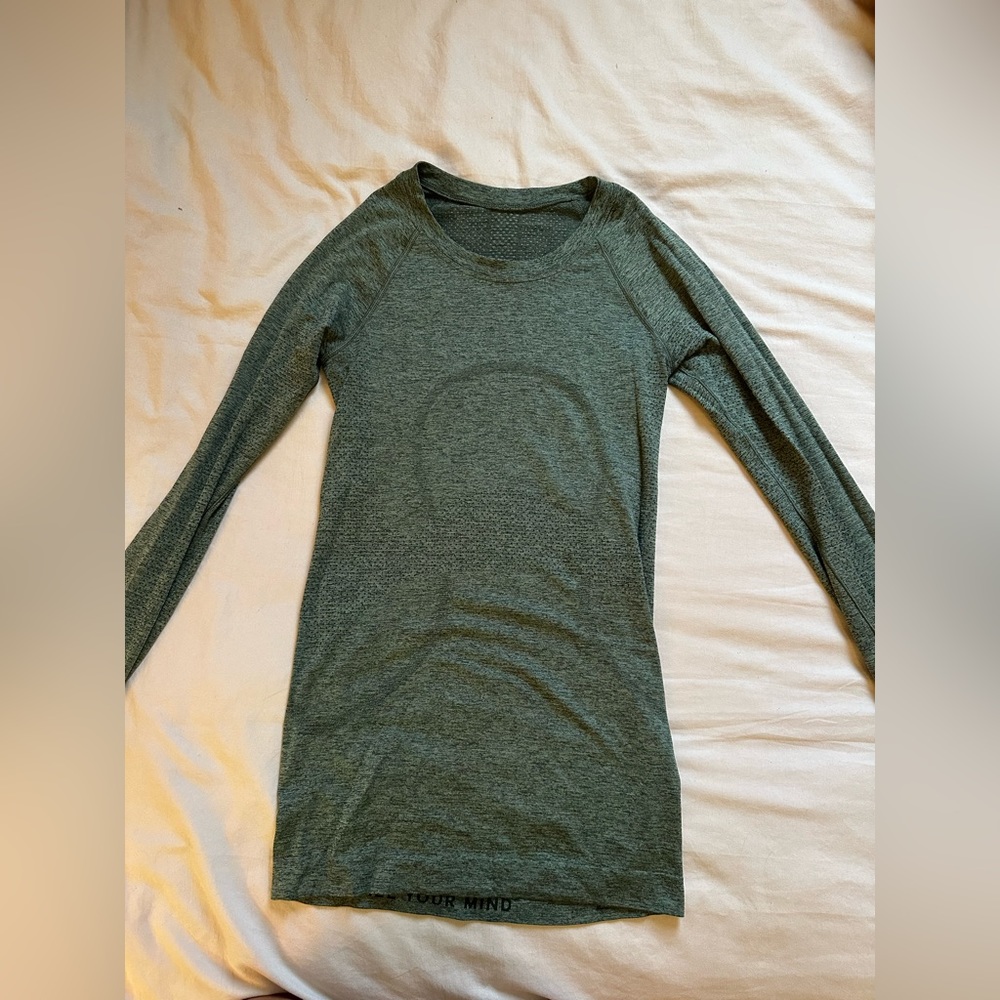 Lululemon swiftly tech long-sleeve shirt
